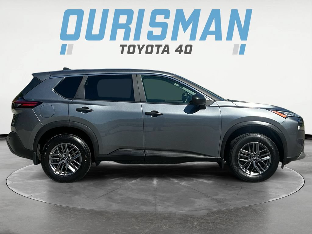 Used 2023 Nissan Rogue S AWD/4WD image 8