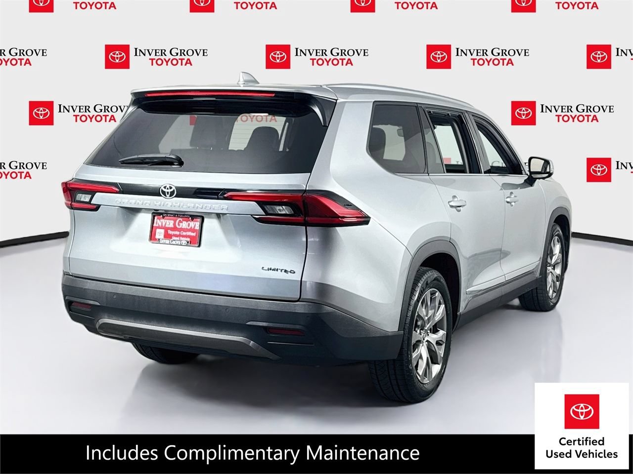 Certified 2024 Toyota Grand Highlander AWD image 5