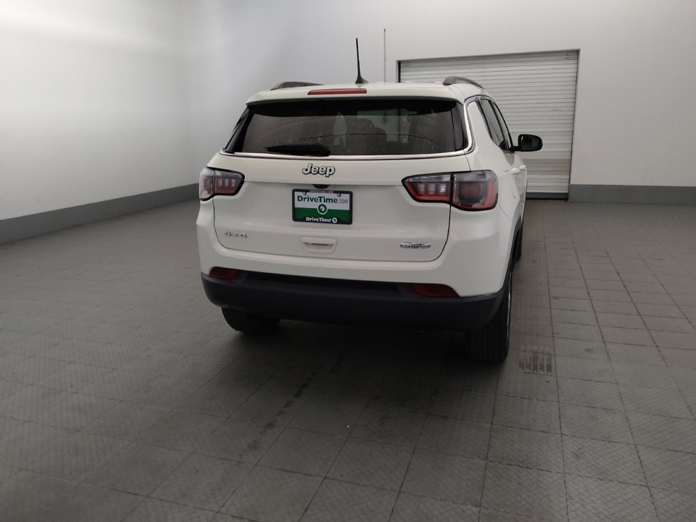 Used 2018 Jeep Compass Latitude w/ Popular Equipment Group AWD/4WD image 7