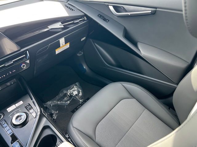 New 2026 Kia Niro Wind FWD image 11