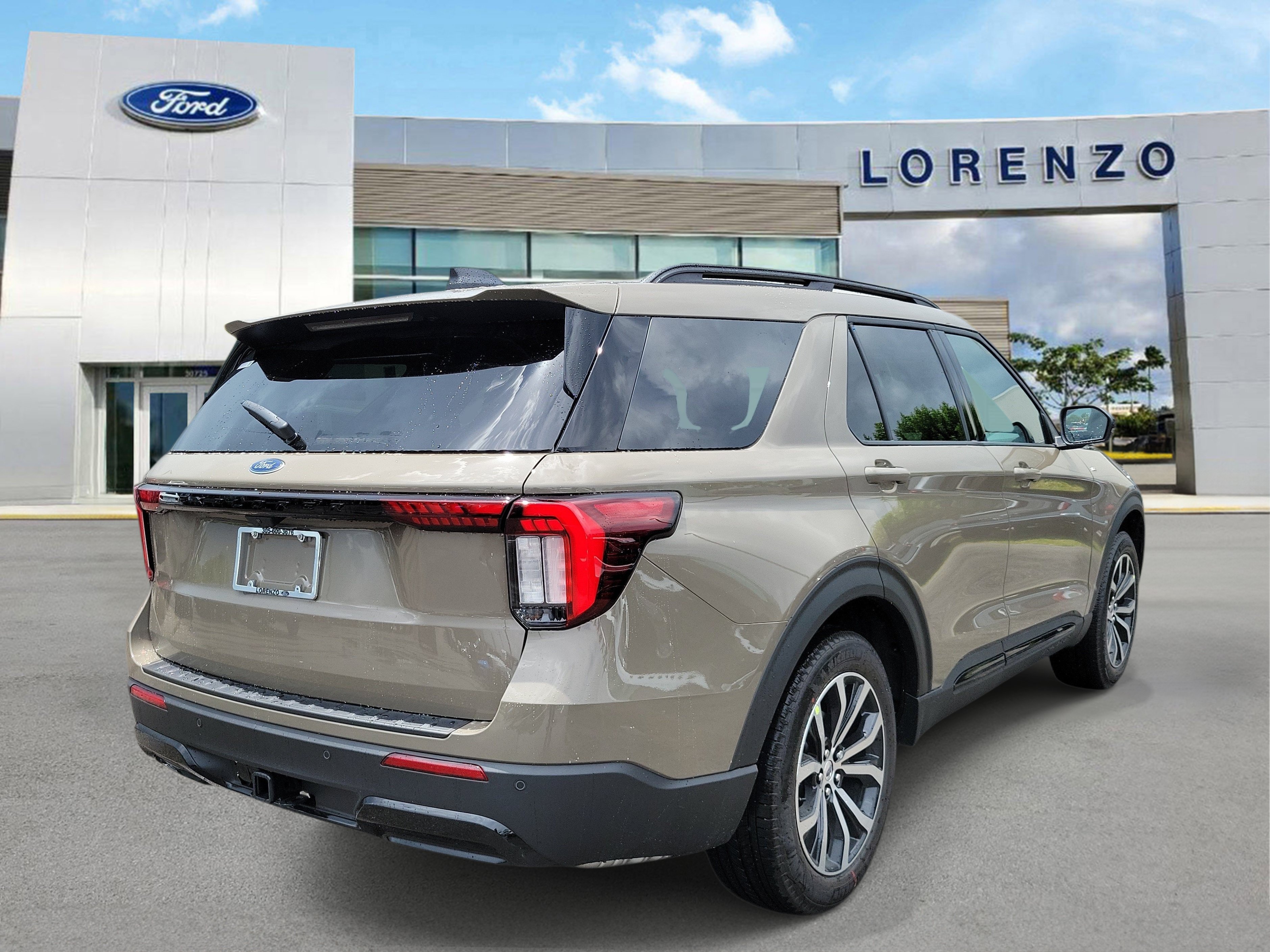 New 2026 Ford Explorer ST-Line w/ Premium Package RWD image 4