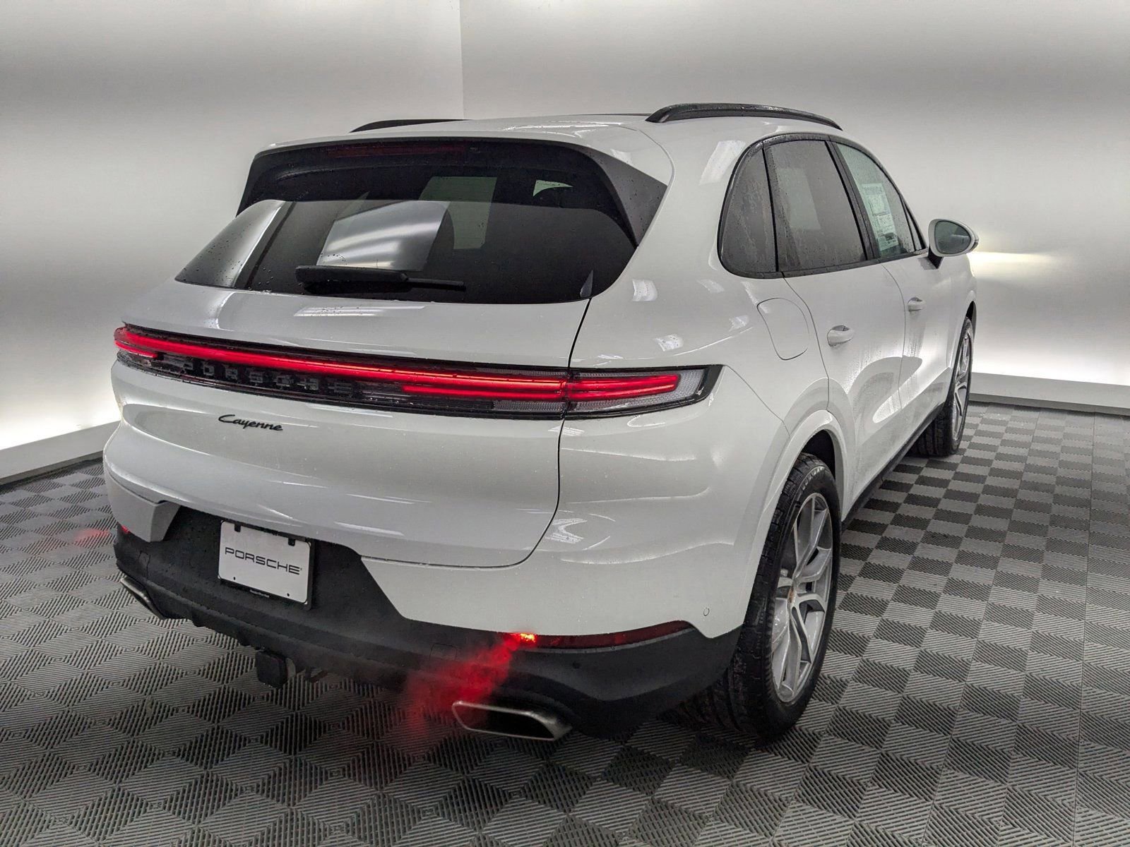 New 2026 Porsche Cayenne AWD/4WD image 9