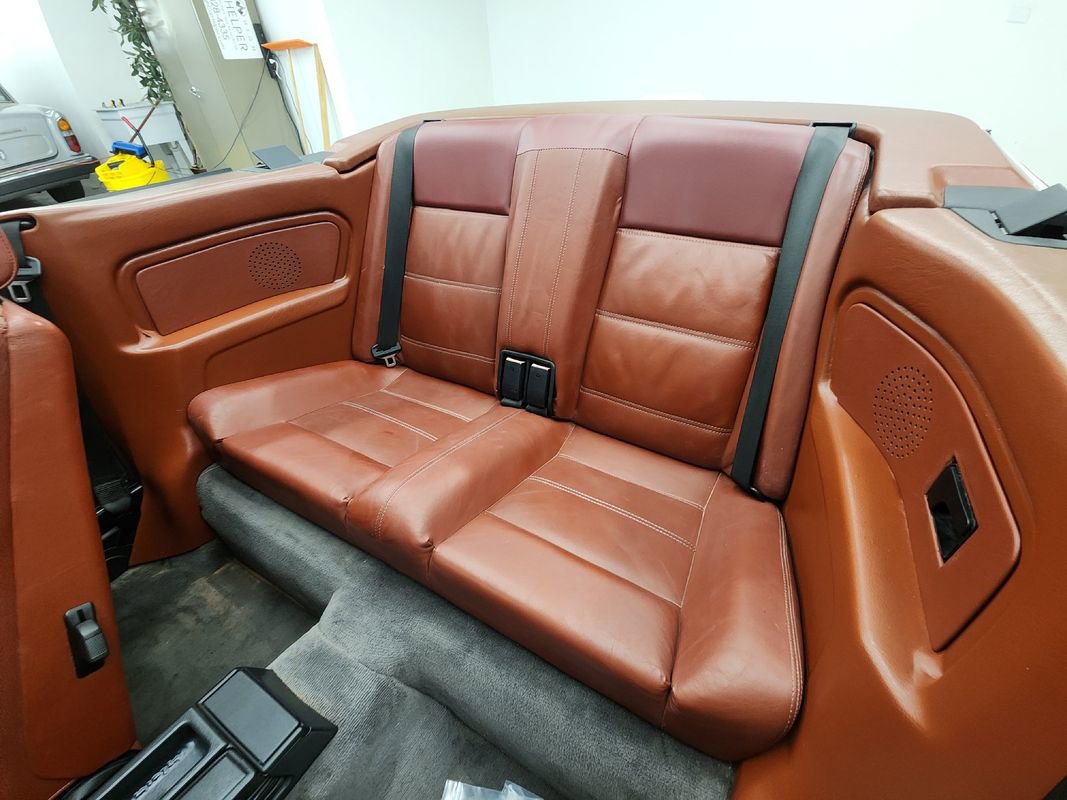 Used 1987 BMW 325i Convertible image 32