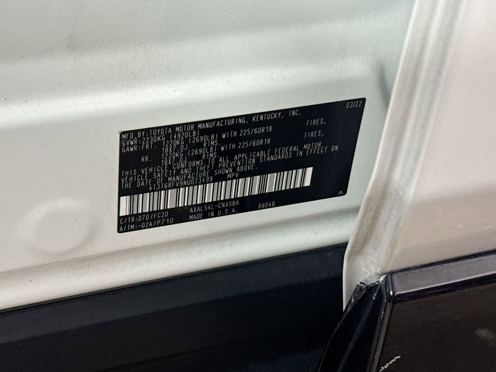 Used 2022 Toyota RAV4 SE image 30