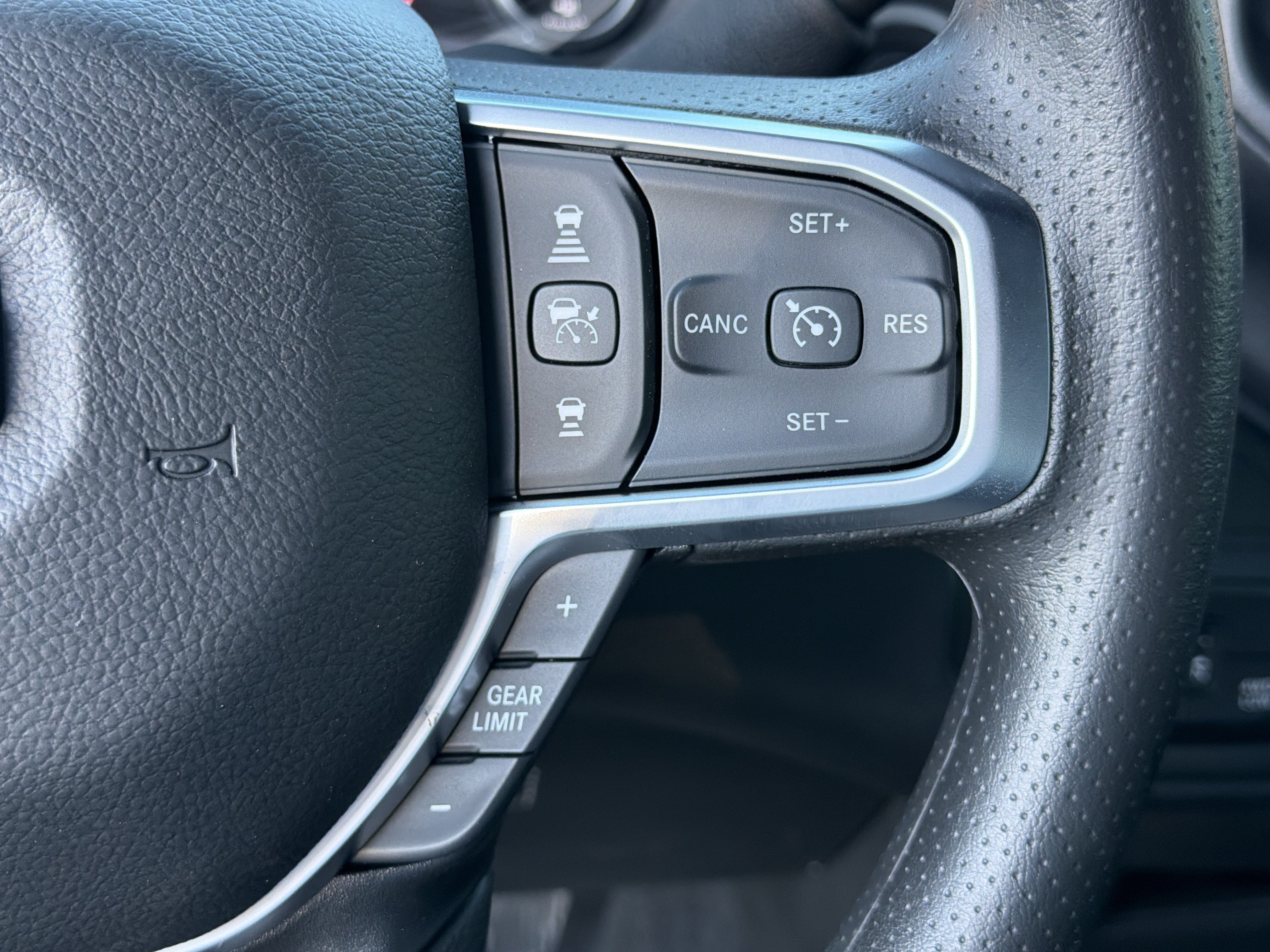 New 2027 RAM 2500 Tradesman AWD/4WD image 24