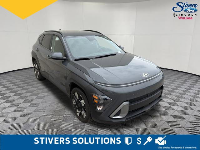 Used 2025 Hyundai Kona SEL FWD image 3
