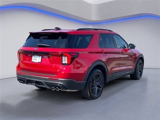 Certified 2025 Ford Explorer ST AWD/4WD image 6