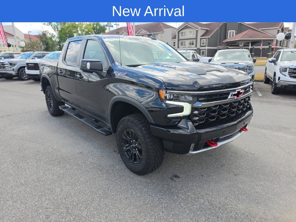 Used 2025 Chevrolet Silverado 1500 ZR2 AWD/4WD image 1