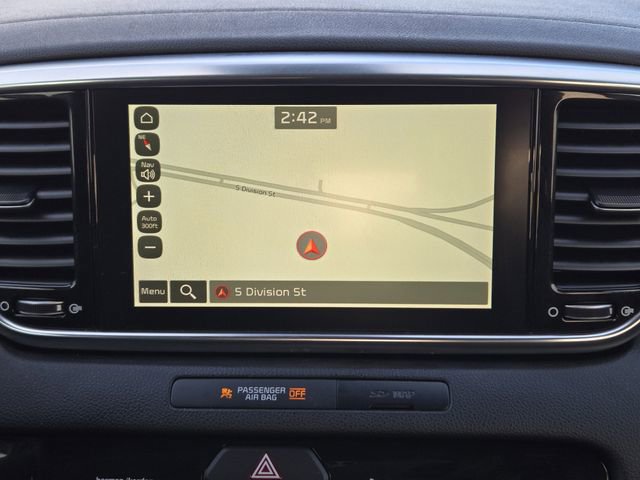 Used 2022 Kia Sportage EX w/ EX Technology Package image 17