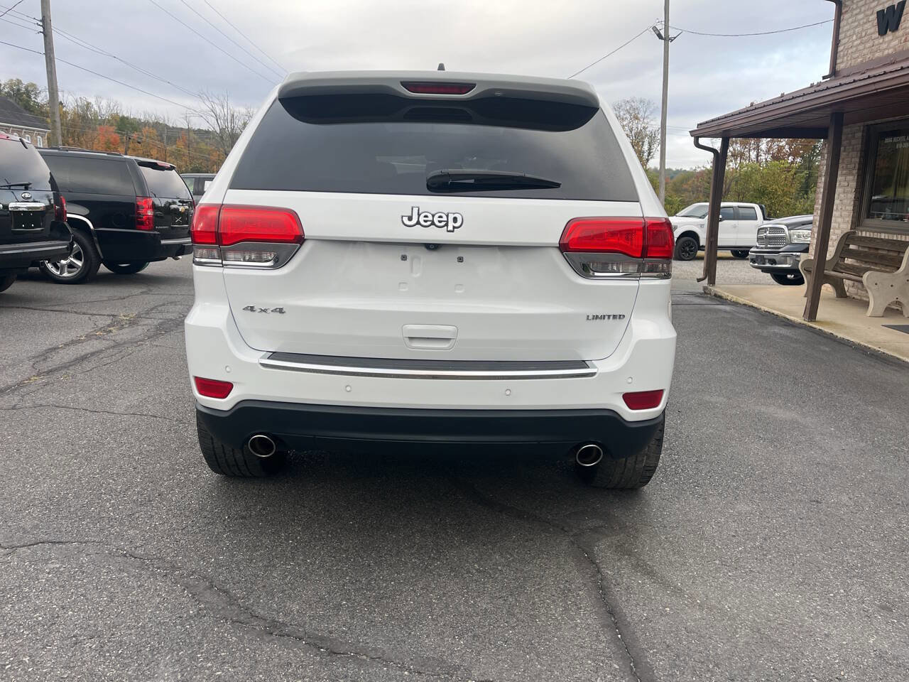 Used 2014 Jeep Grand Cherokee Limited w/ Luxury Group II image 7