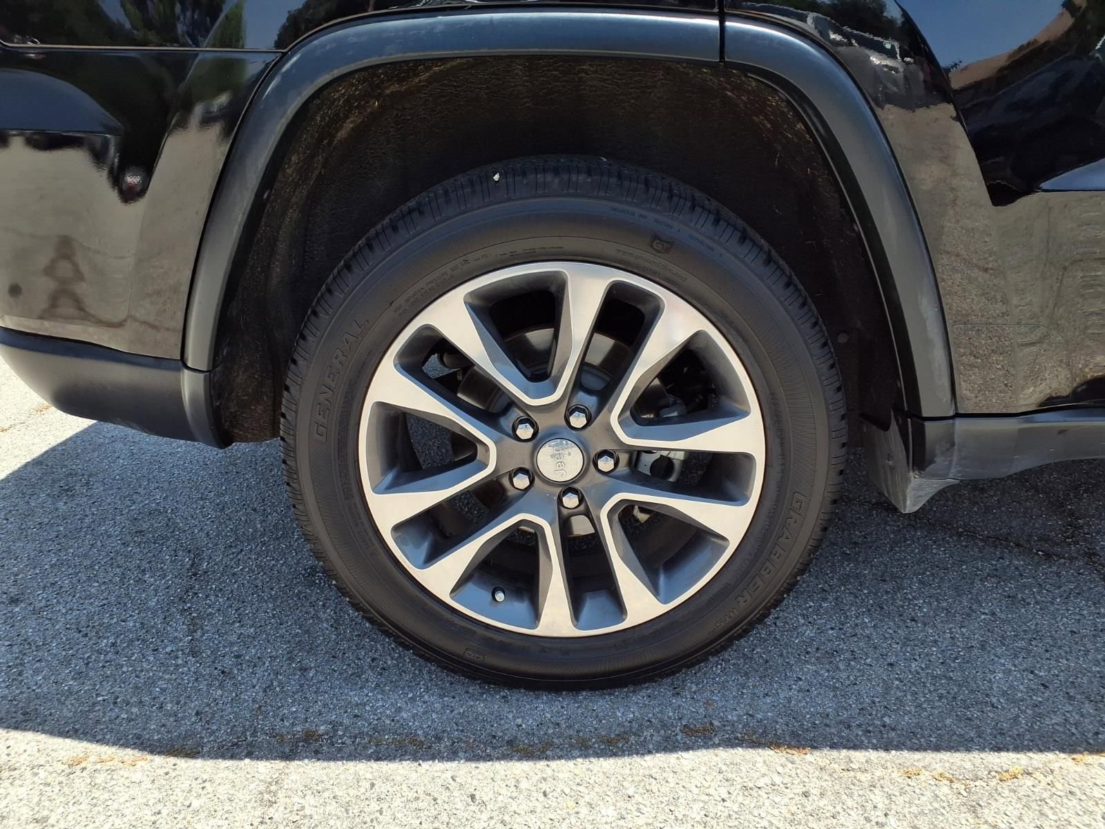 Used 2018 Jeep Grand Cherokee Limited RWD image 4