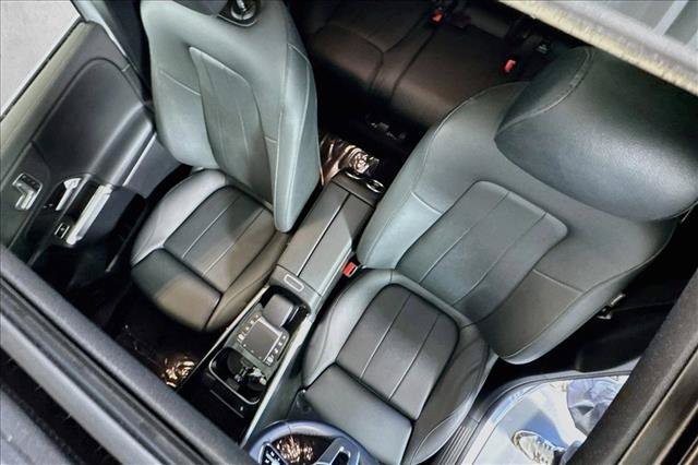 Used 2023 Mercedes-Benz EQB 300 4MATIC image 20