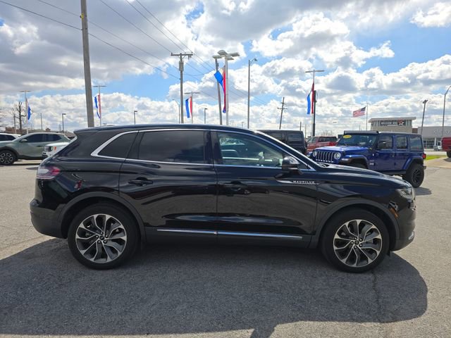 Used 2023 Lincoln Nautilus Reserve image 3