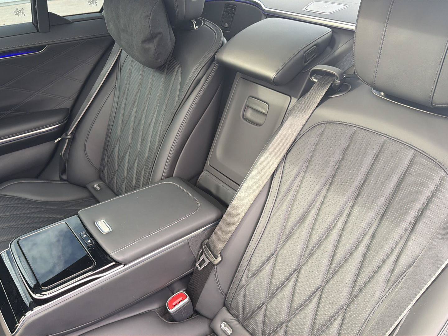Used 2024 Mercedes-Benz S 63 AMG S image 31