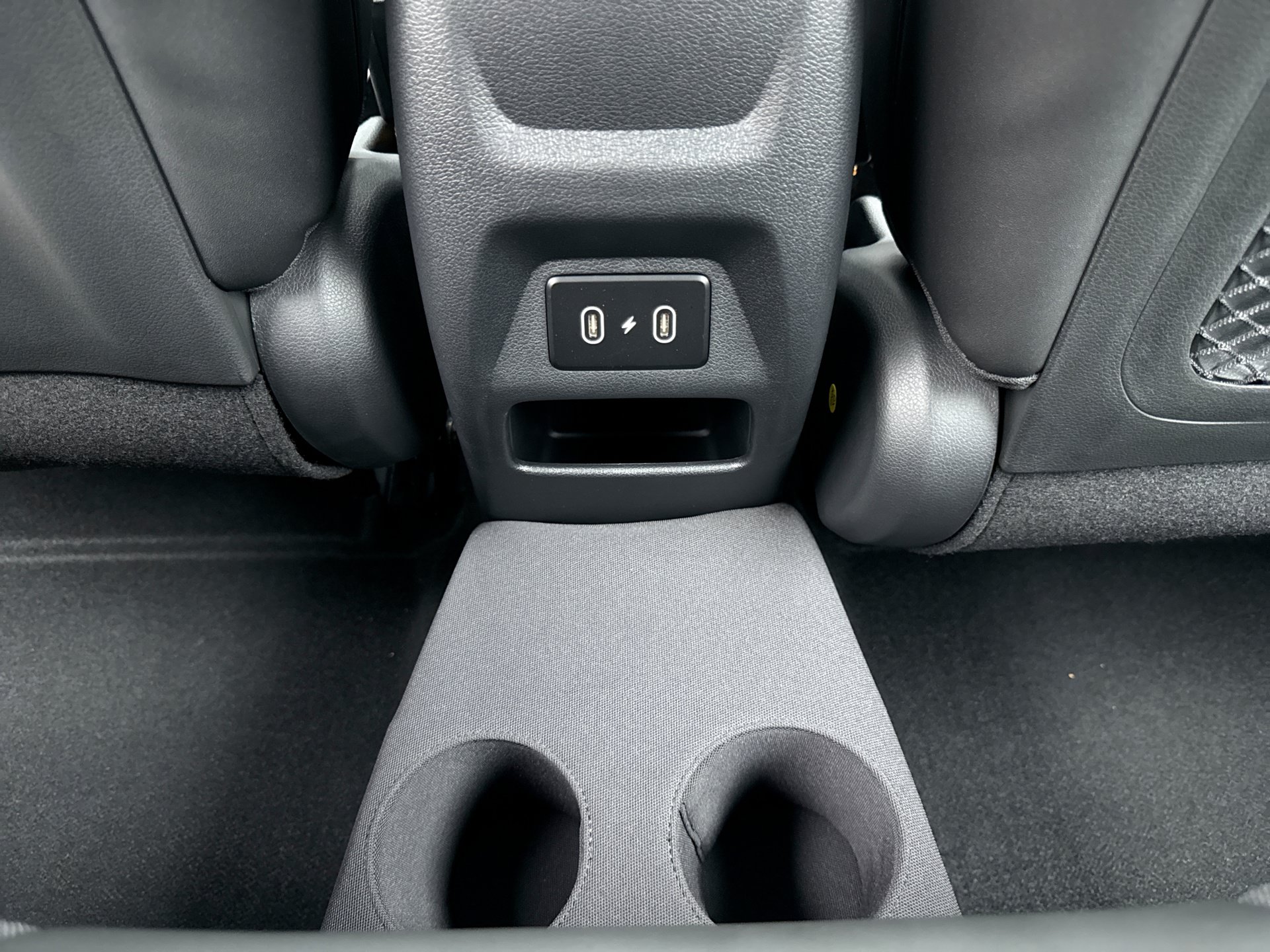 Used 2026 Hyundai Venue SEL FWD image 19