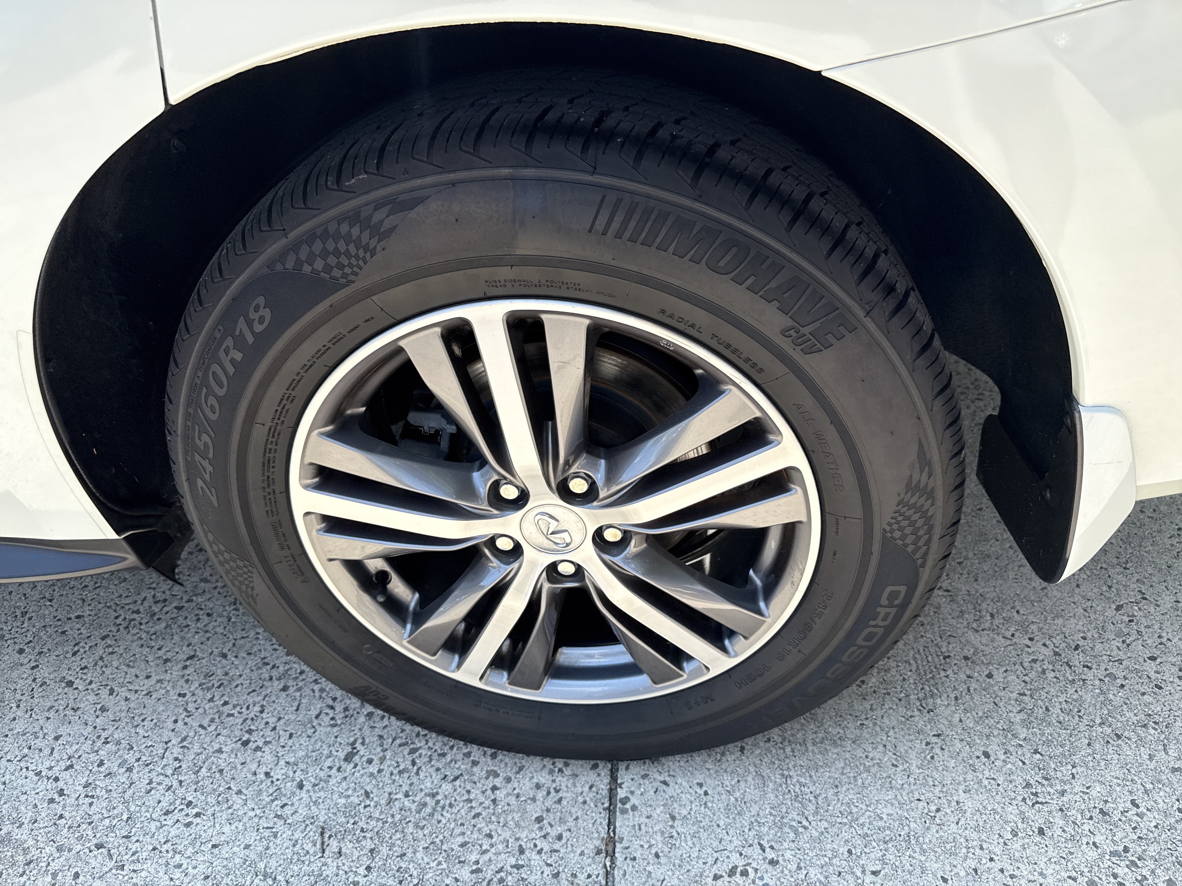 Used 2020 INFINITI QX60 Luxe w/ Essential Package FWD image 21