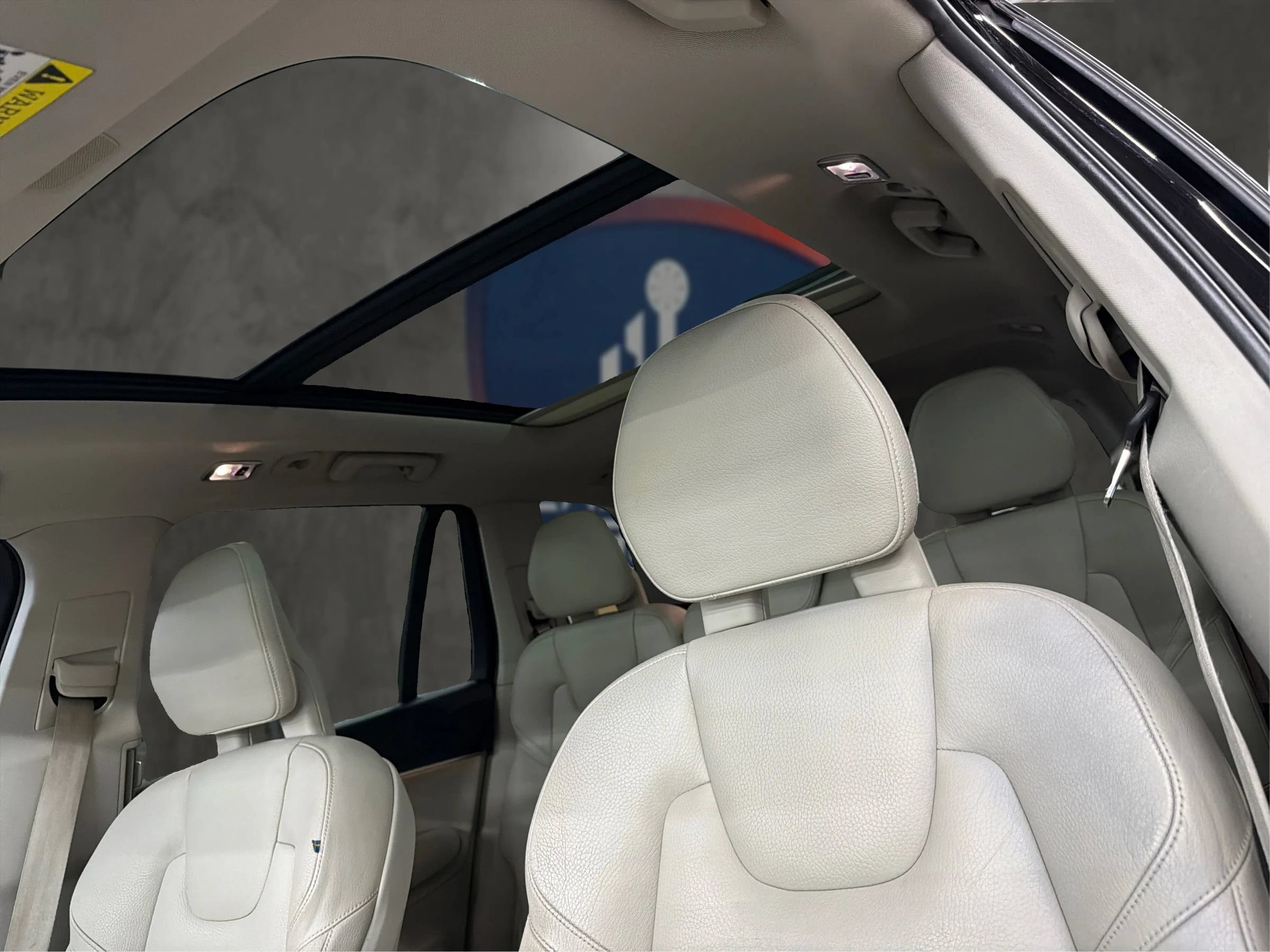 Used 2017 Volvo XC90 T6 Momentum w/ Vision Package AWD/4WD image 37
