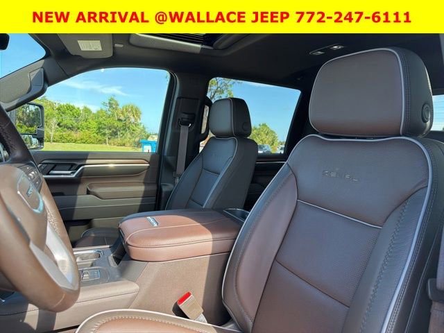 Used 2026 GMC Sierra 3500 Denali w/ Denali Reserve Package AWD/4WD image 11