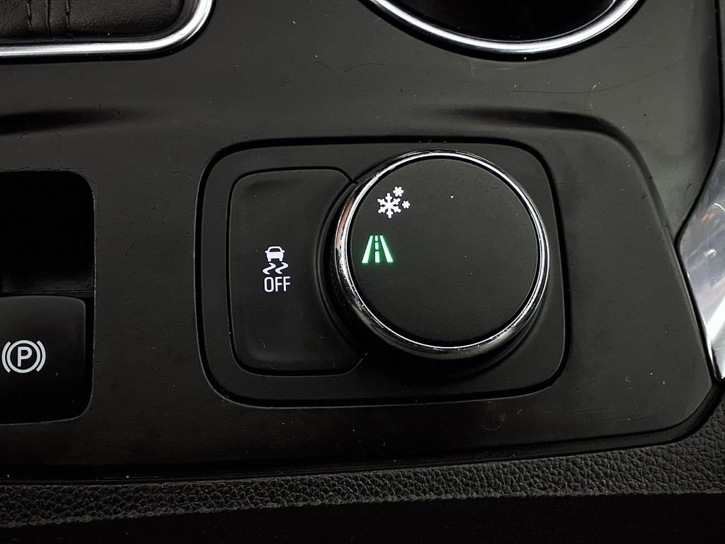 Used 2018 Chevrolet Traverse LT FWD image 22