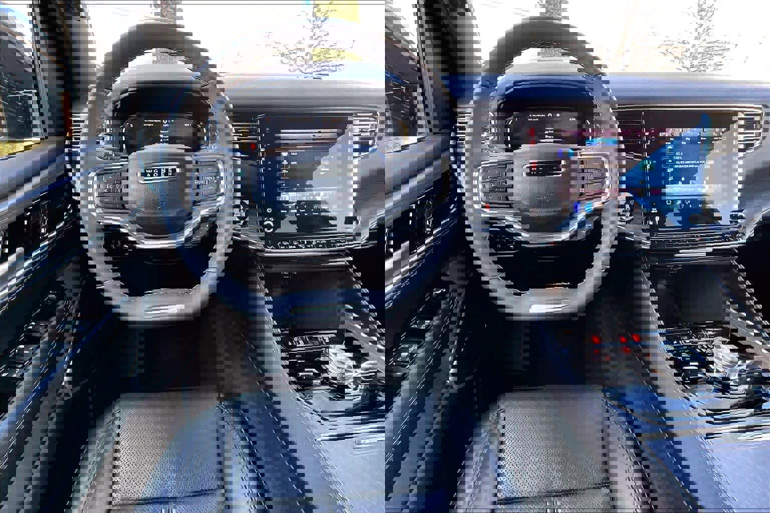 Used 2024 Jeep Wagoneer L Series III w/ Flexible Seating Group image 6