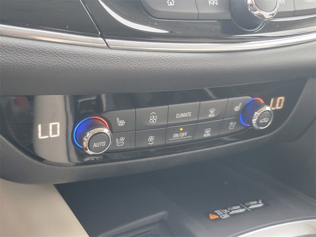 Used 2023 Buick Enclave Avenir w/ Avenir Technology Package image 30