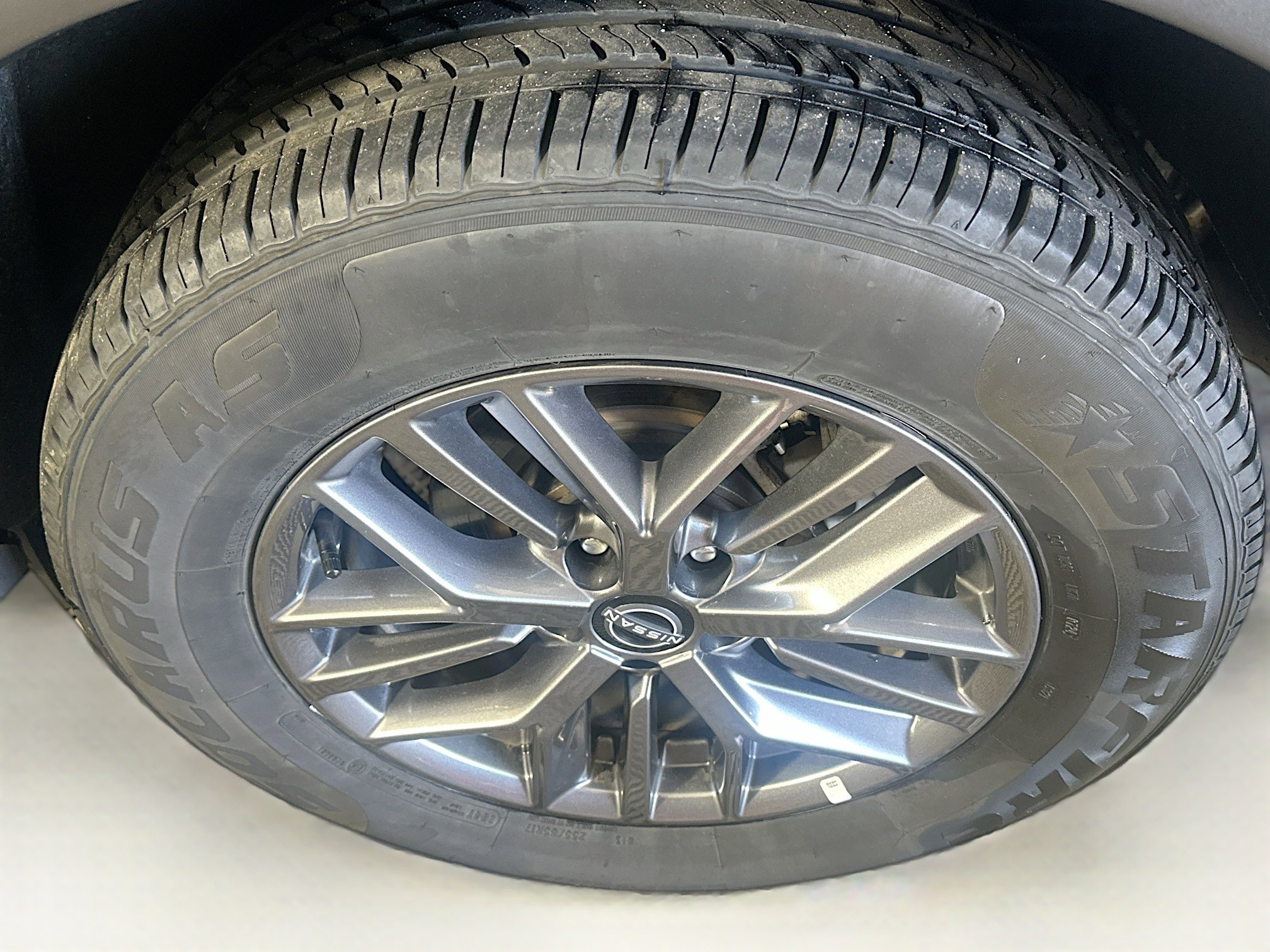 Used 2024 Nissan Rogue S AWD/4WD image 11