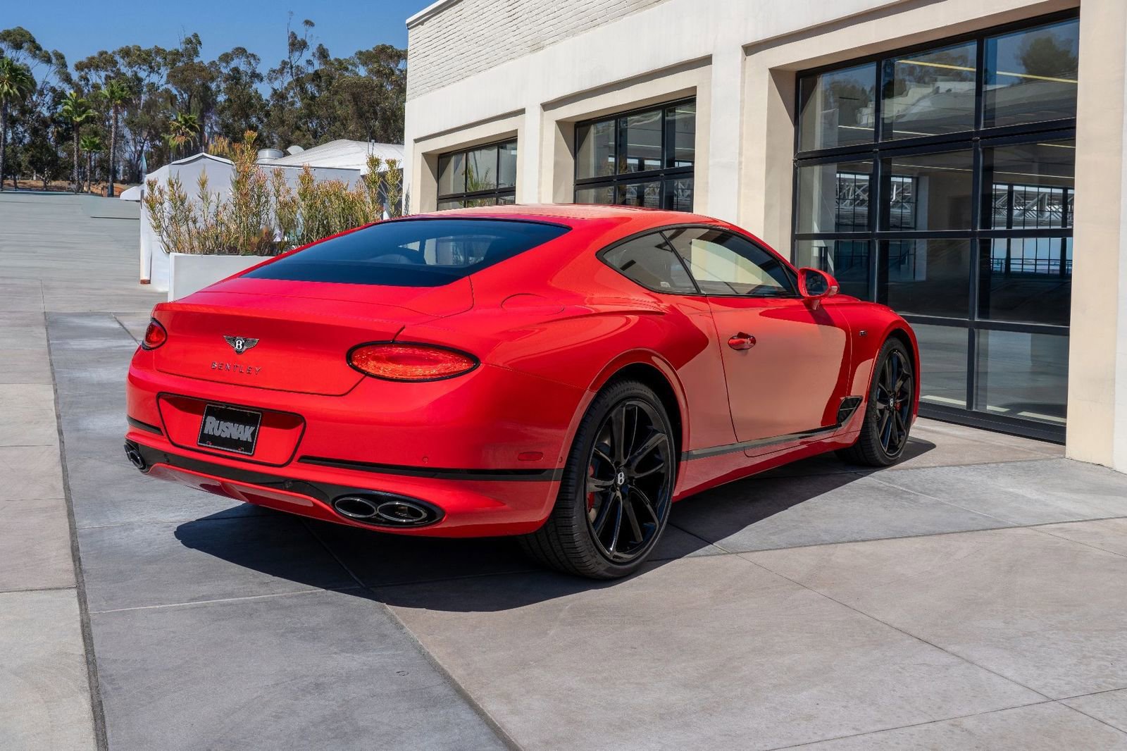 Used 2024 Bentley Continental GT image 11