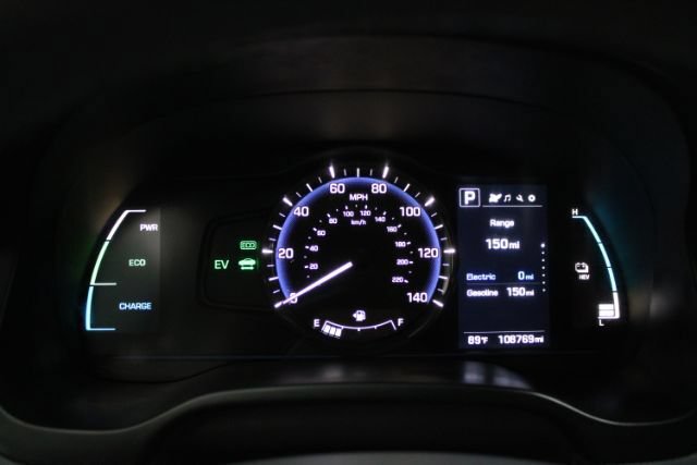 Used 2018 Hyundai Ioniq Plug-In Hybrid FWD image 22