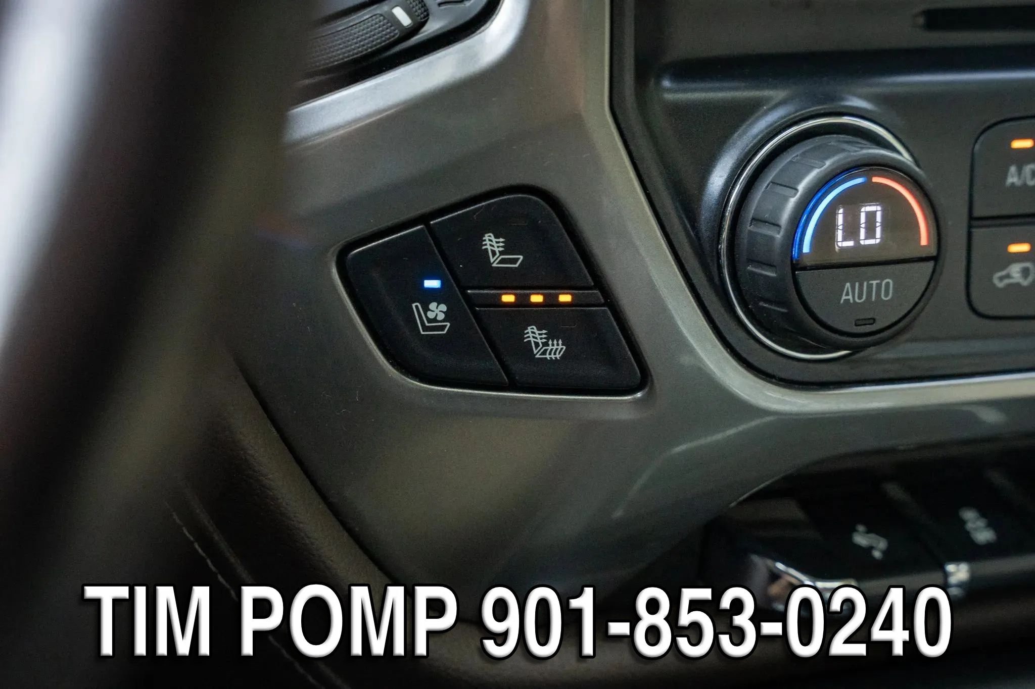 Used 2018 Chevrolet Silverado 1500 LTZ Z71 w/ LTZ Plus Package AWD/4WD image 23