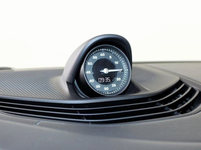 Certified 2020 Porsche Taycan Turbo image 17