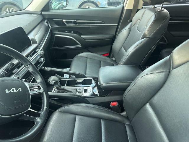 Used 2023 Kia Telluride S image 6