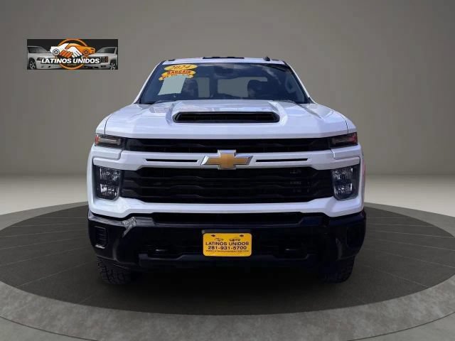 Used 2024 Chevrolet Silverado 2500 Custom w/ Custom Value Package AWD/4WD image 2