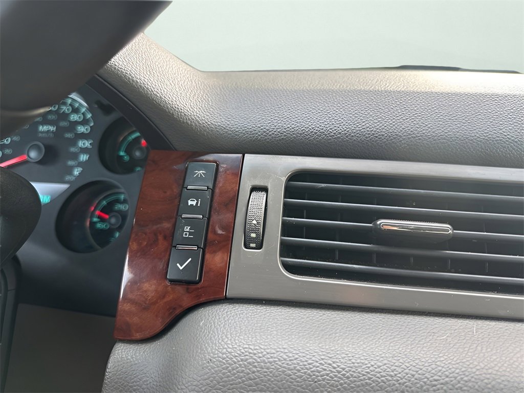 Used 2013 GMC Yukon SLT image 34