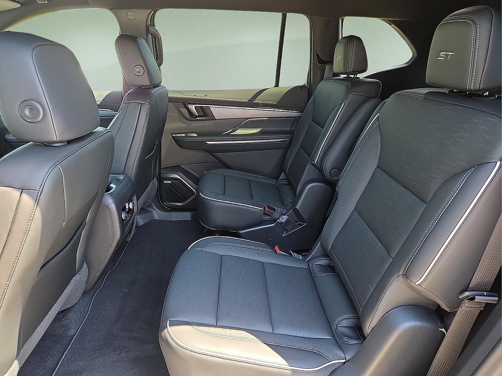 New 2026 Buick Enclave Sport Touring w/ Power Package FWD image 11
