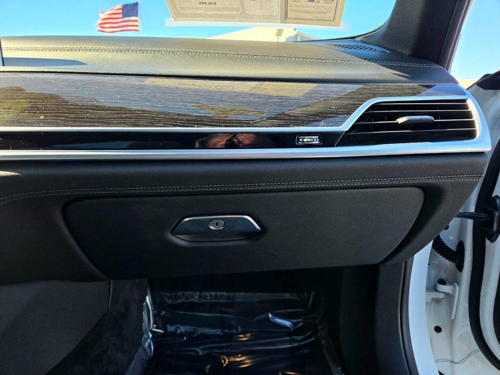 Used 2018 BMW 740e xDrive w/ M Sport Package image 60