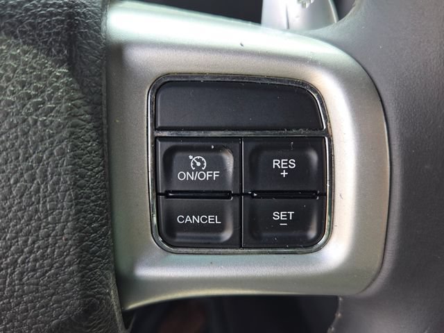 Used 2014 Dodge Challenger SXT RWD image 24