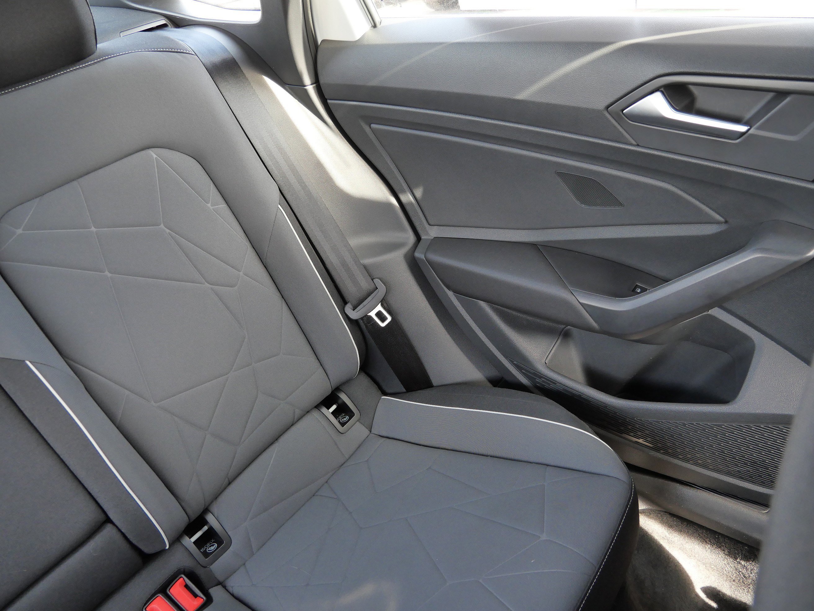 Certified 2025 Volkswagen Jetta Sport image 14