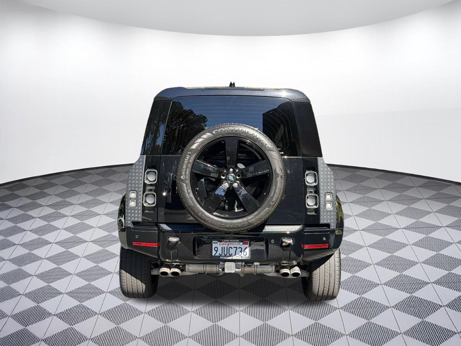 Used 2024 Land Rover Defender 110 V8 AWD/4WD image 10