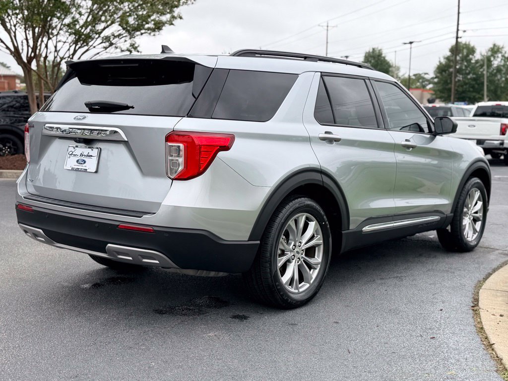 Used 2023 Ford Explorer XLT w/ Equipment Group 202A RWD image 7