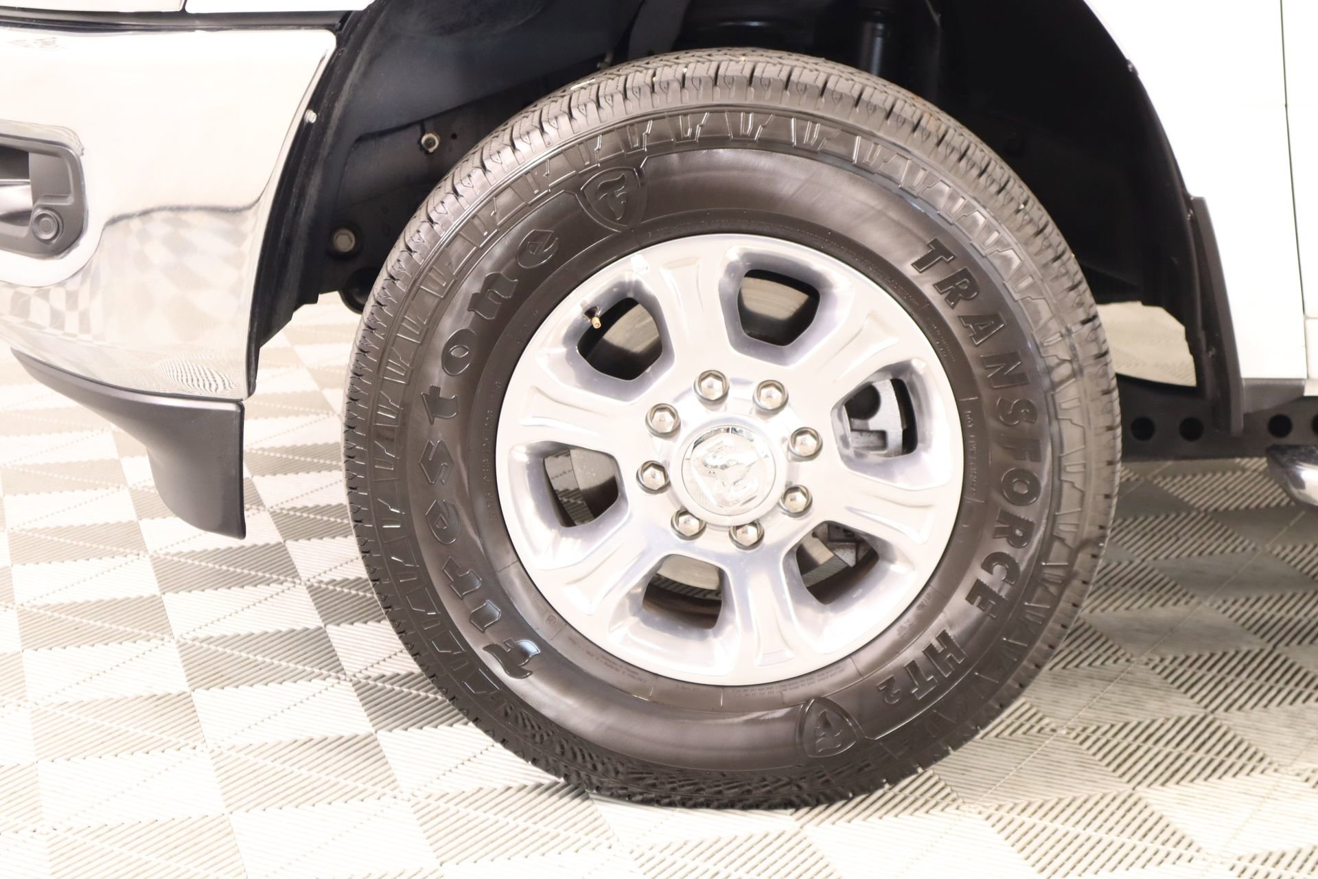 Used 2023 RAM 1500 Classic SLT w/ Electronics Group image 17