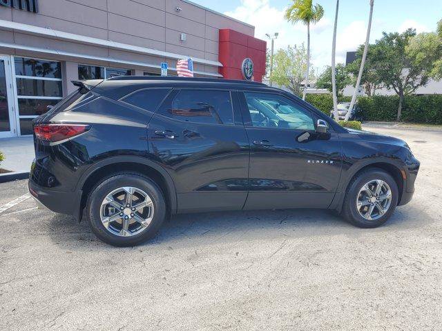 Used 2023 Chevrolet Blazer LT w/ Sound & Technology Package AWD/4WD image 8