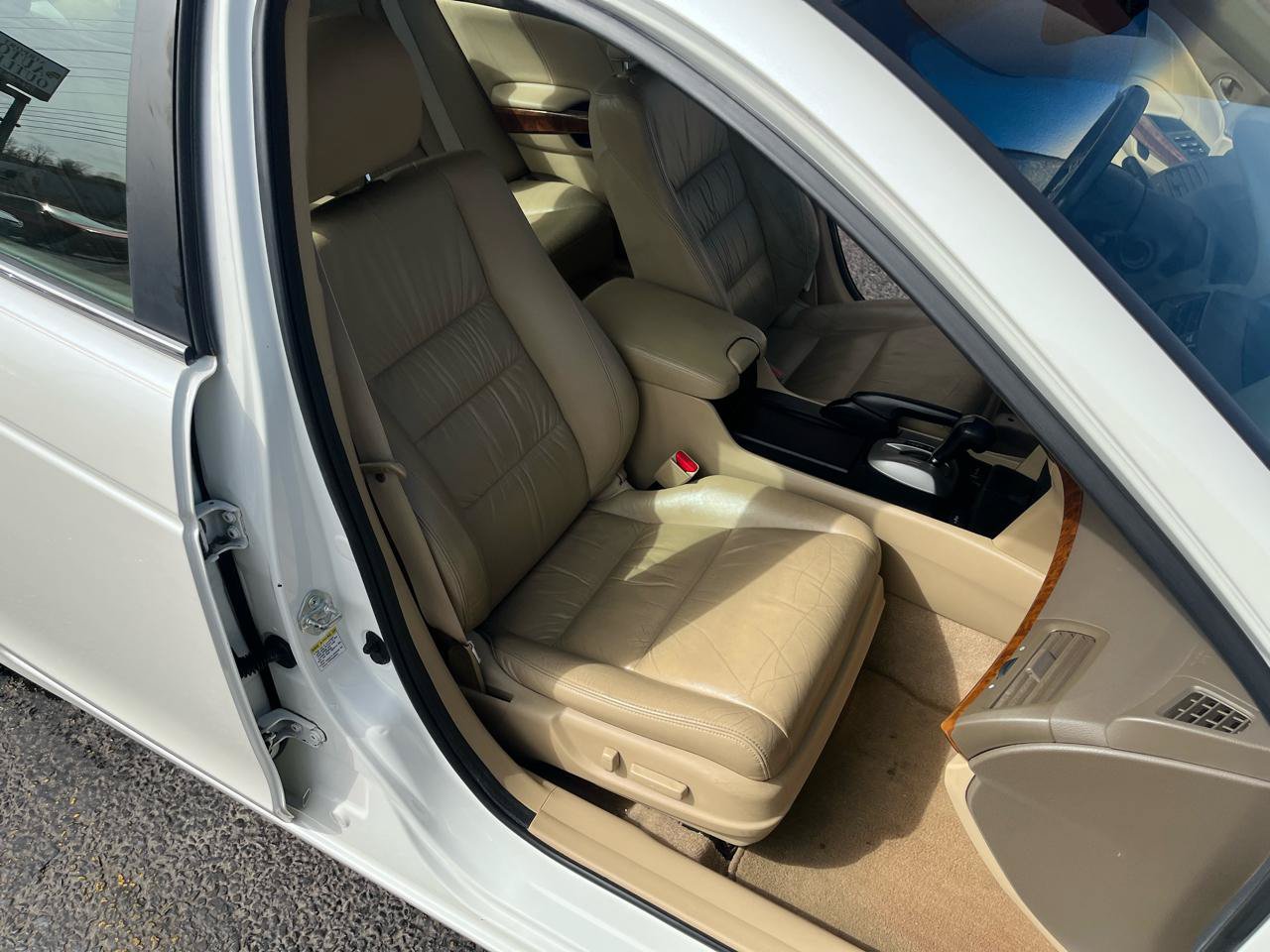 Used 2010 Honda Accord EX-L image 26