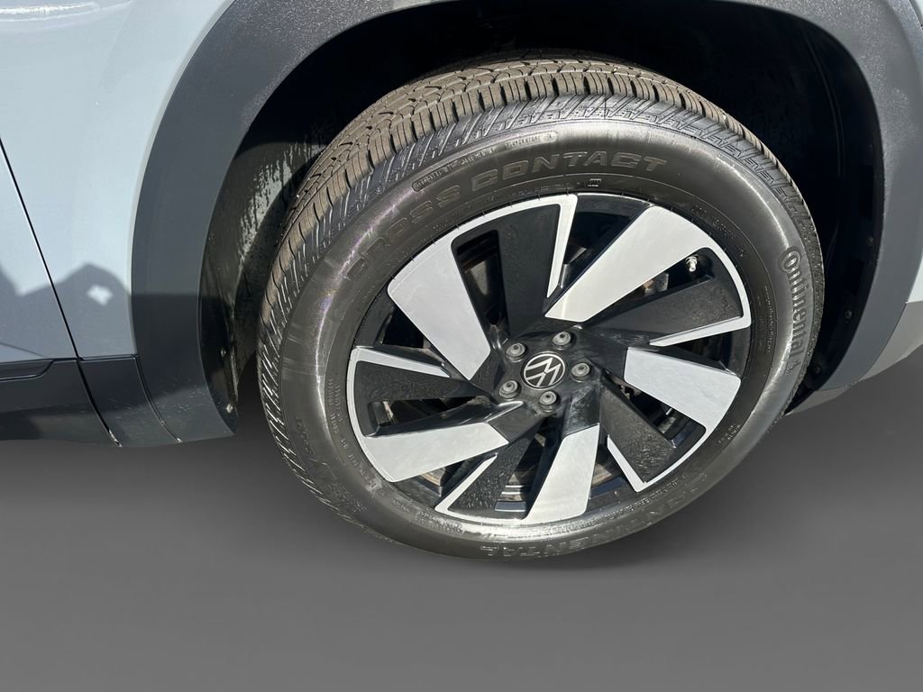 Used 2024 Volkswagen Atlas Cross Sport SE image 16