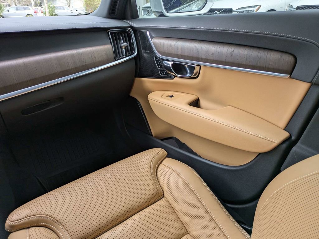 Certified 2024 Volvo S90 T8 Ultimate image 19
