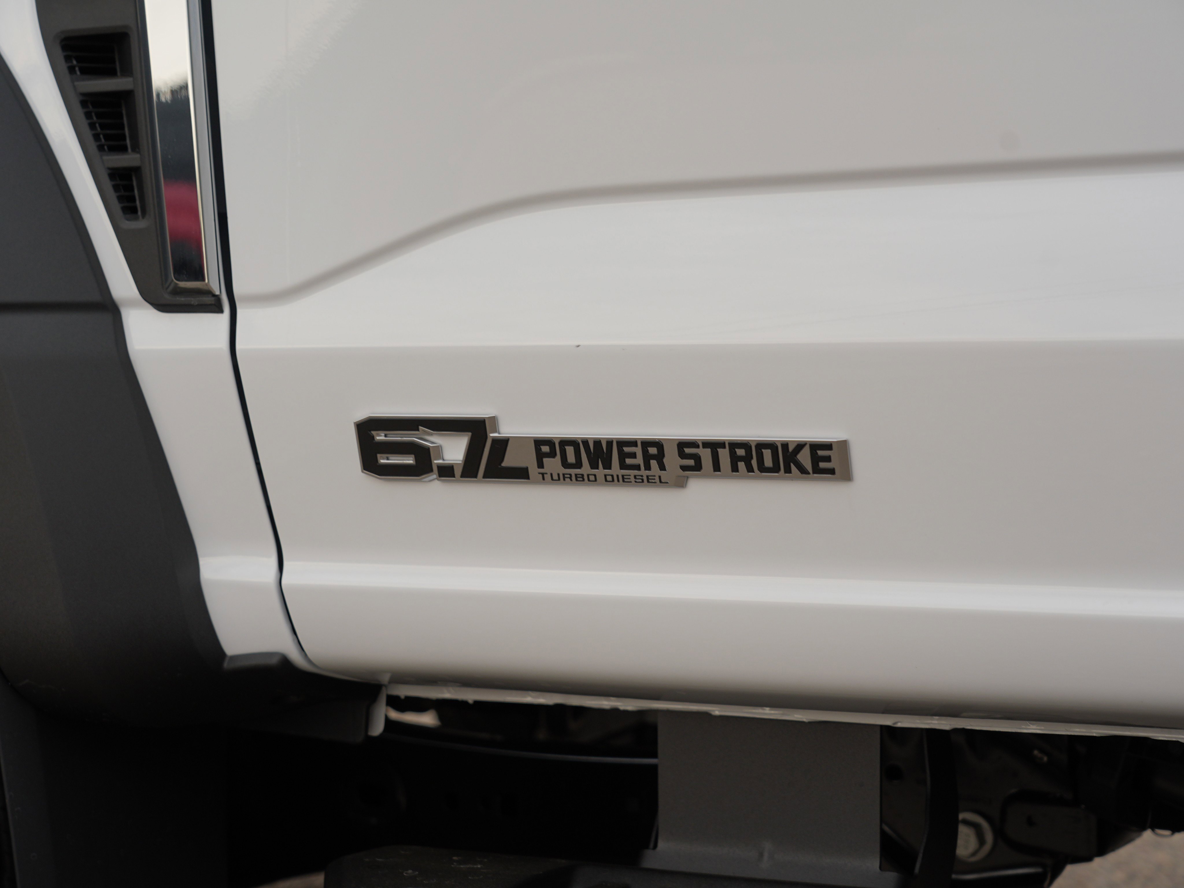 New 2026 Ford F550 4x4 Crew Cab Super Duty image 13