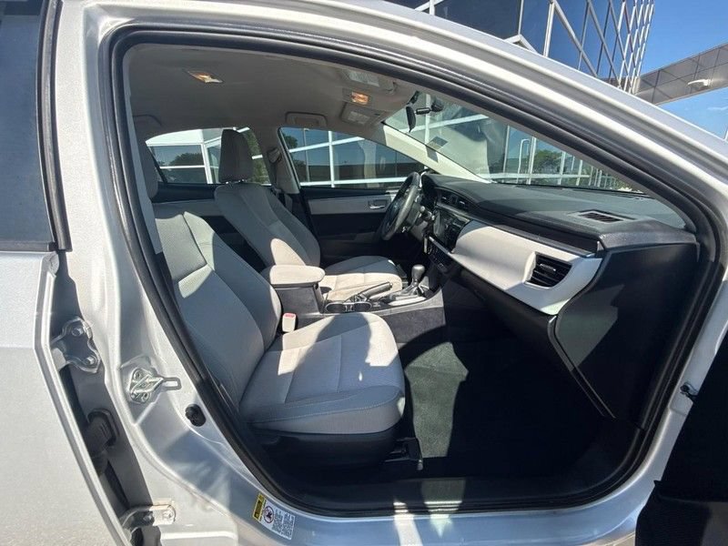 Used 2014 Toyota Corolla LE FWD image 10