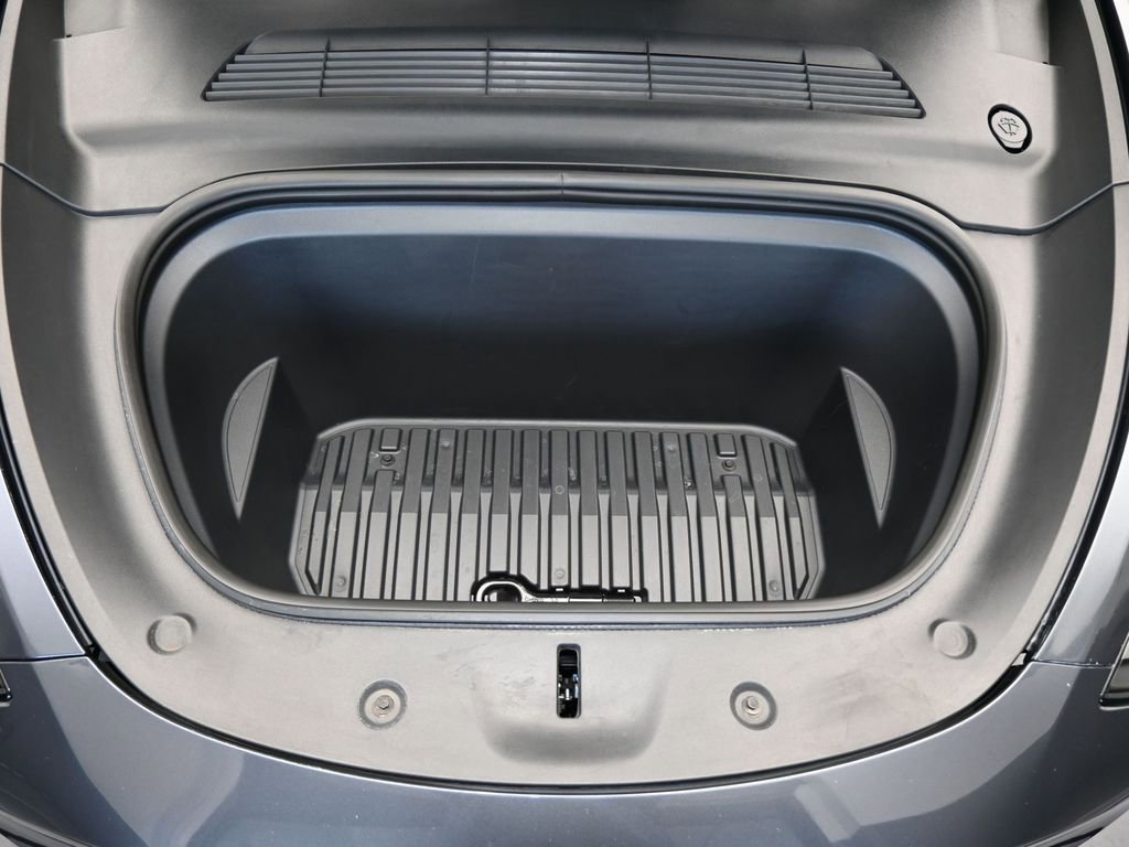 Used 2022 Tesla Model Y Performance image 42