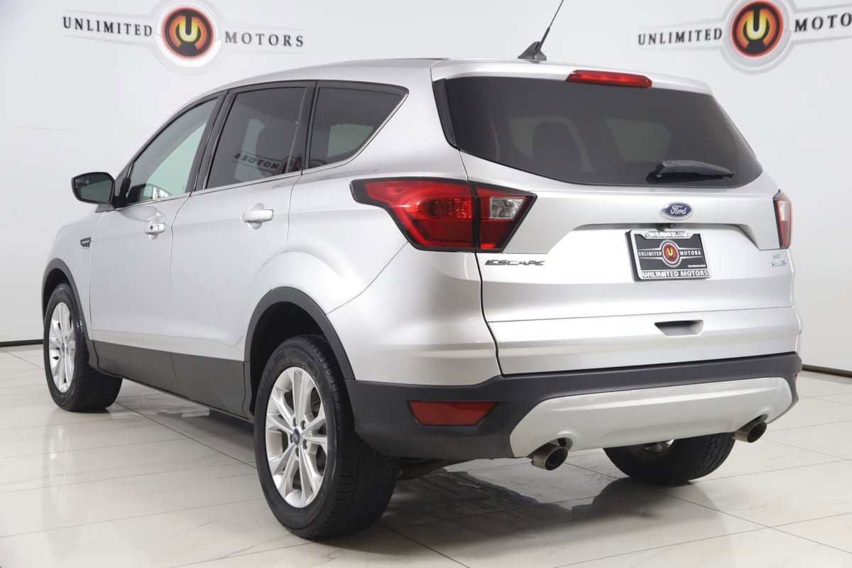 Used 2019 Ford Escape SE AWD/4WD image 4
