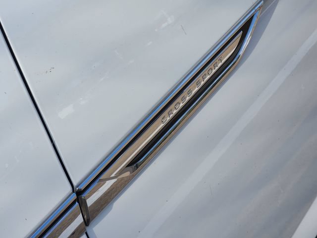 Used 2024 Volkswagen Atlas Cross Sport SE w/ Panoramic Sunroof Package FWD image 10