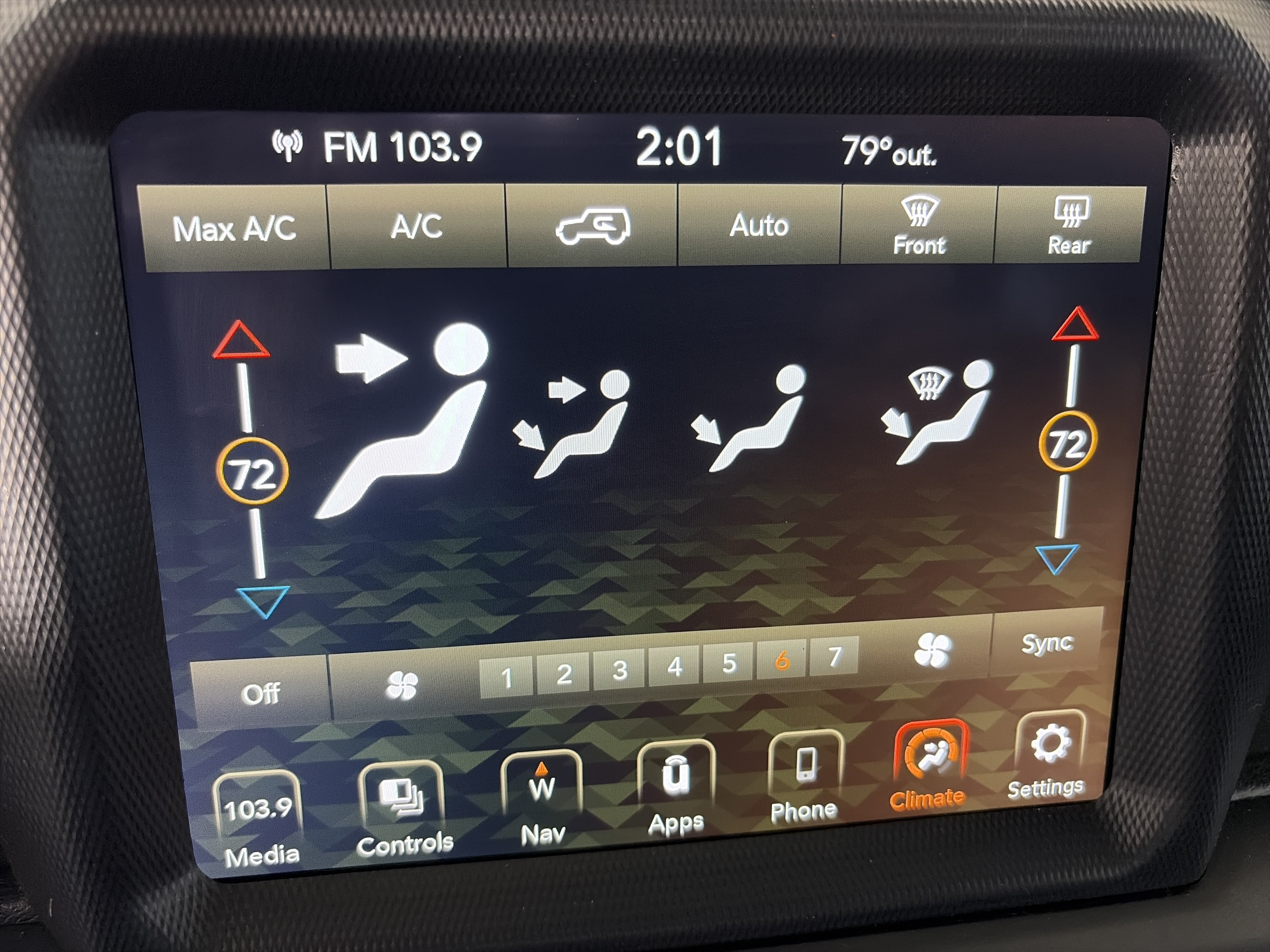 Used 2023 Jeep Wrangler Unlimited Sahara AWD/4WD image 21